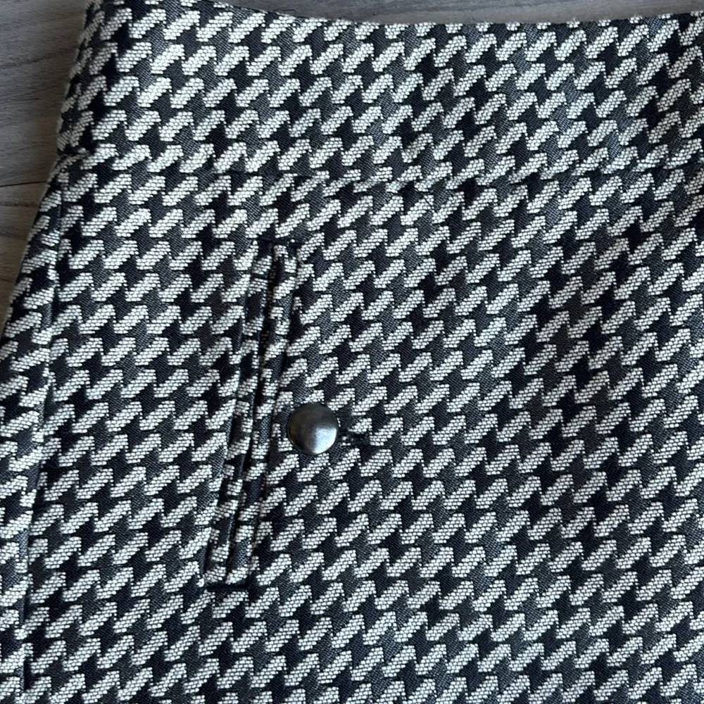 LOFT Black and gray Textured Skirt